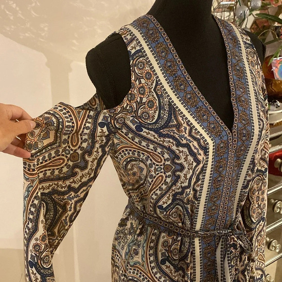 BCBGMaxAzria dress size XXS - Picture 3 of 7